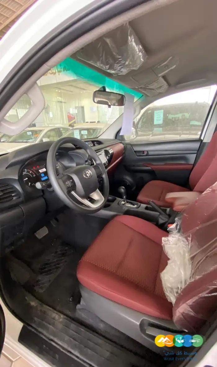 تويوتا هايلوكس – DLX بريمي سلق – 2.4 ديزل – 2024