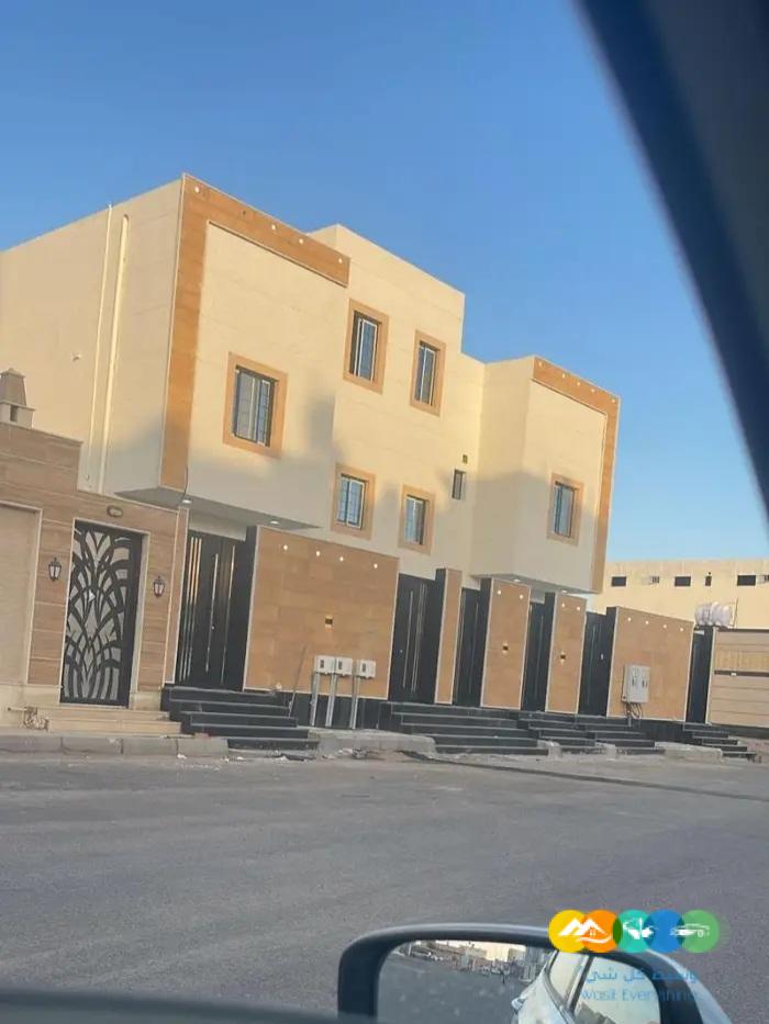 للبيع شقه ارضي حي اليرموك بتبوك / تم البيع