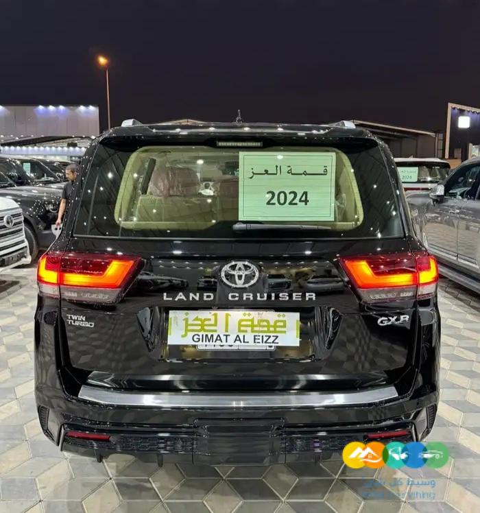 لاندكروزر – جي اكس ار – فل كامل – كويتي – مستعمل – 2024