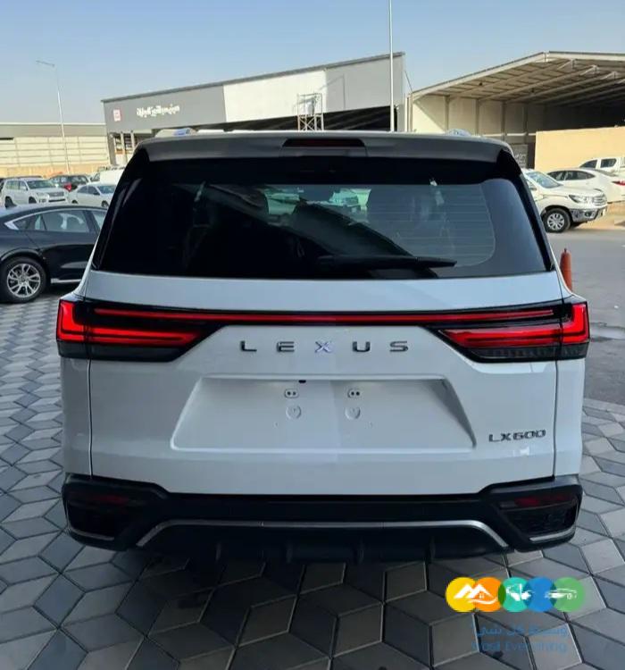 لكزس LX600 – اف سبورت – مستعمل – سعودي – 2022