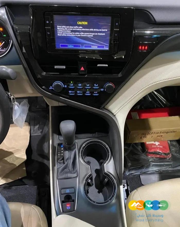 تويوتا كامري LE استاندر طيس 2024 لمبيعات البنوك