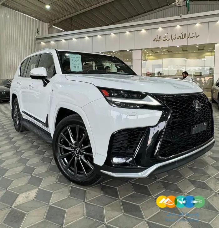 لكزس LX600 – اف سبورت – بريمي – مستعمل – 2023