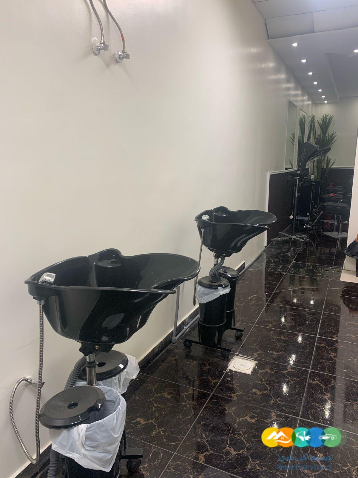 صالون نسائي متكامل