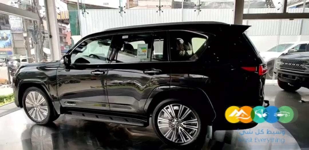 2023 لكزس LX 600 توين تيربو