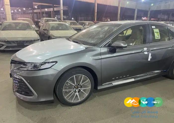 تويوتا كامري GLE 2024 هايبرد بالنقد والتقسيط