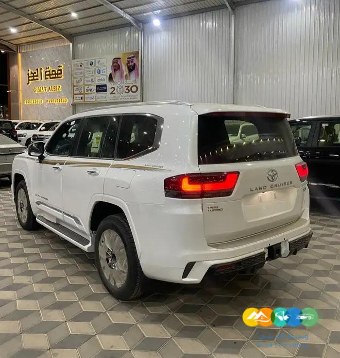 لاندكروزر – VXR – فل كامل – بريمي – 2024 اصفار