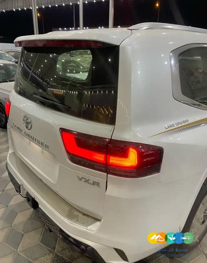 لاندكروزر – VXR – فل كامل – بريمي – 2024 اصفار