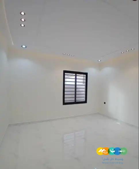 للبيع روف علوى تشطيب ممتاز بخميس مشيط