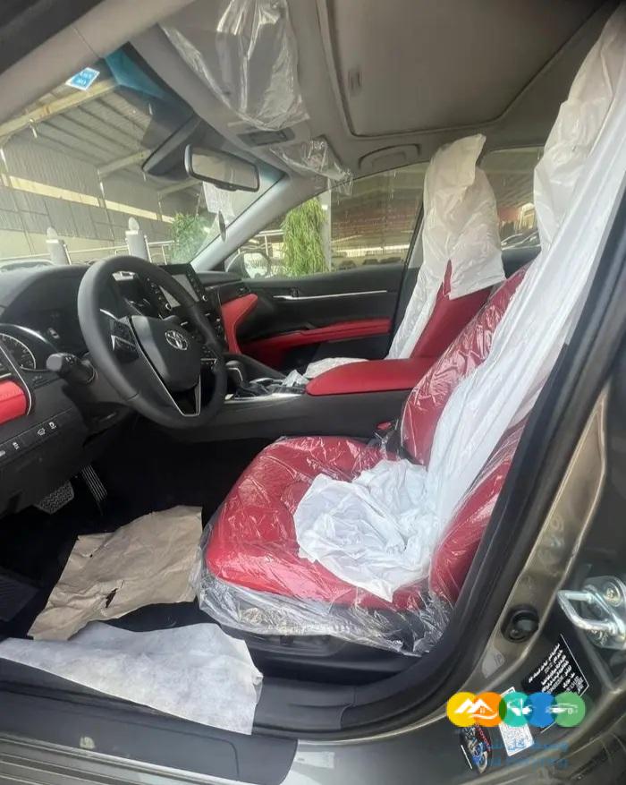 تويوتا كامري SE تيتانيوم 6 سلندر 2024 اصفار