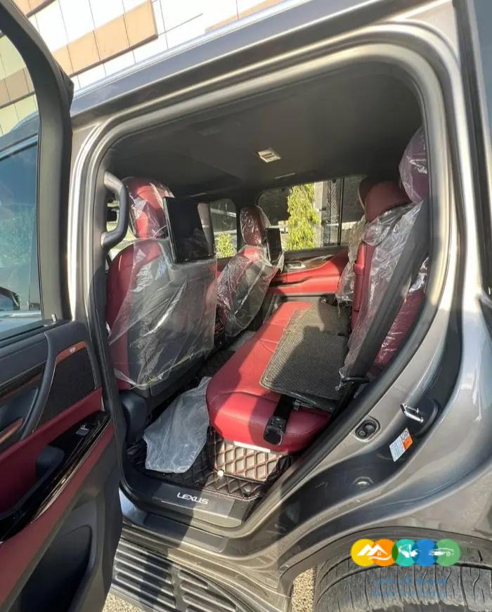 جيب لكزس LX600 2022 BB سعودي