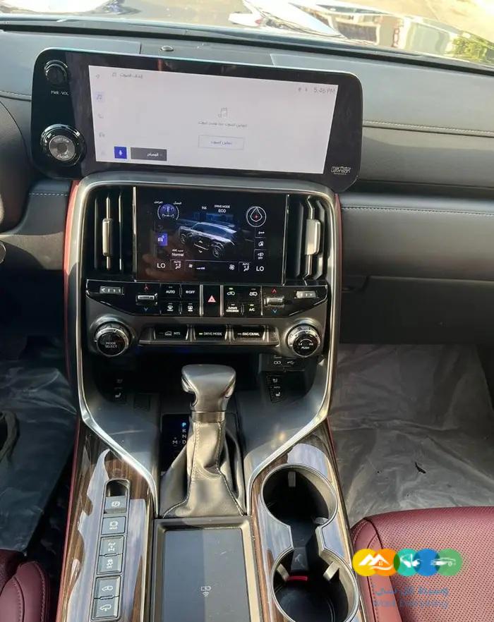 جيب لكزس LX600 2022 BB سعودي