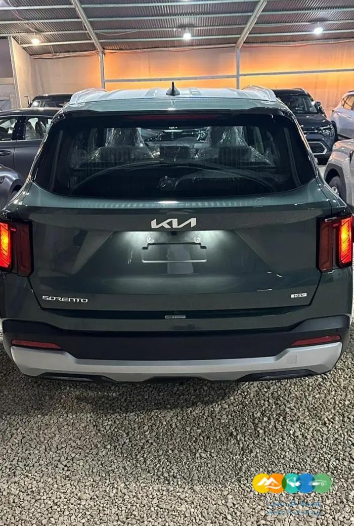 كيا سورنتو 2024 ستاندر هايبرد 1600 cc