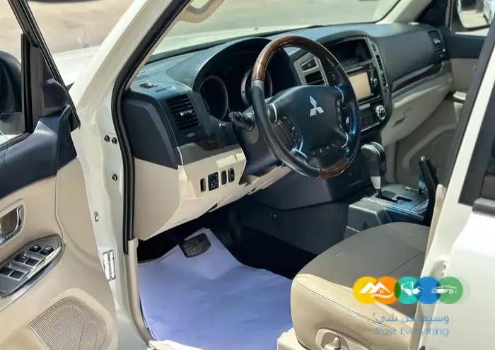 متسوبيشي باجيرو فل كامل 3800 نظيف