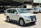 متسوبيشي باجيرو فل كامل 3800 نظيف