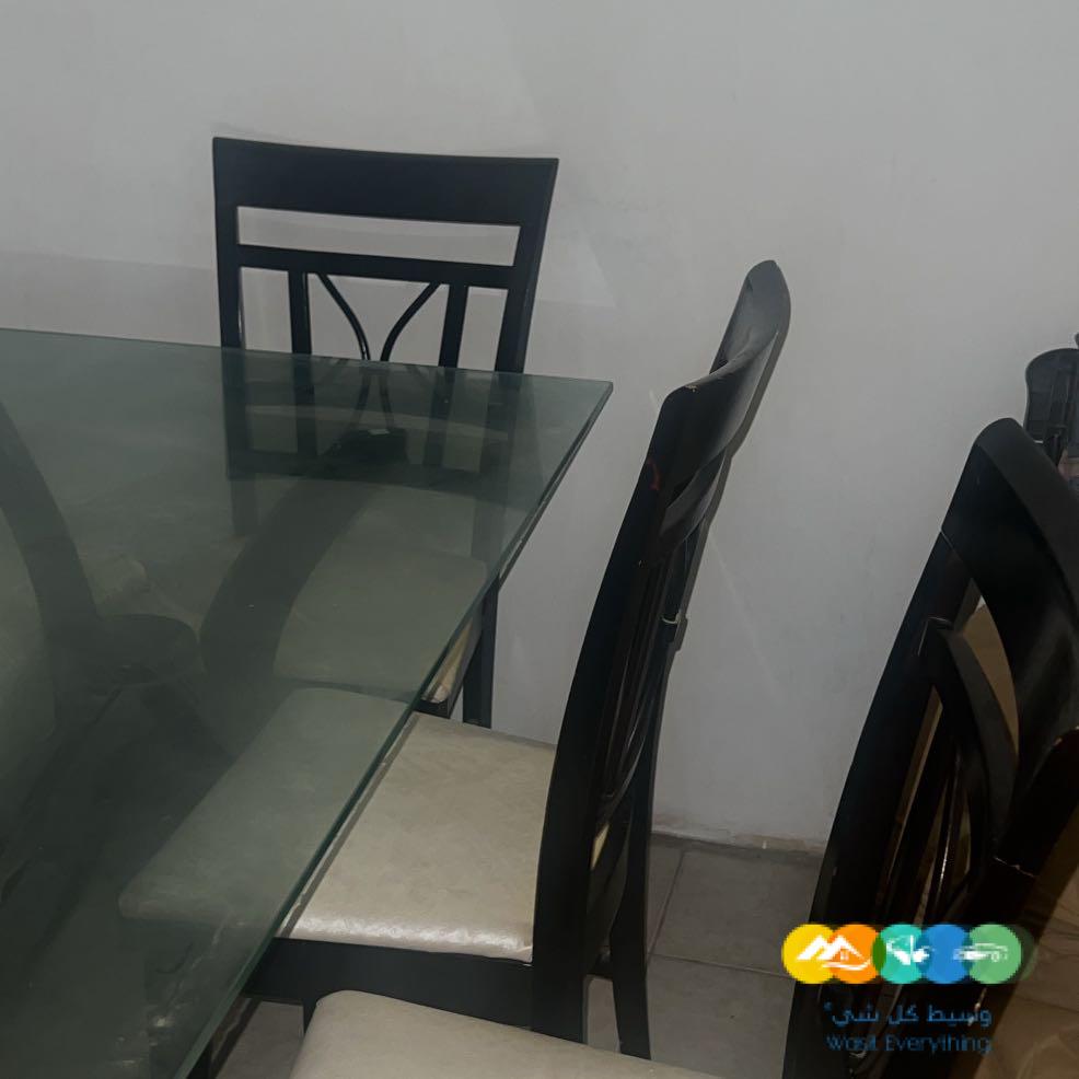 للبيع طاولة سفرة من 6 كراسي