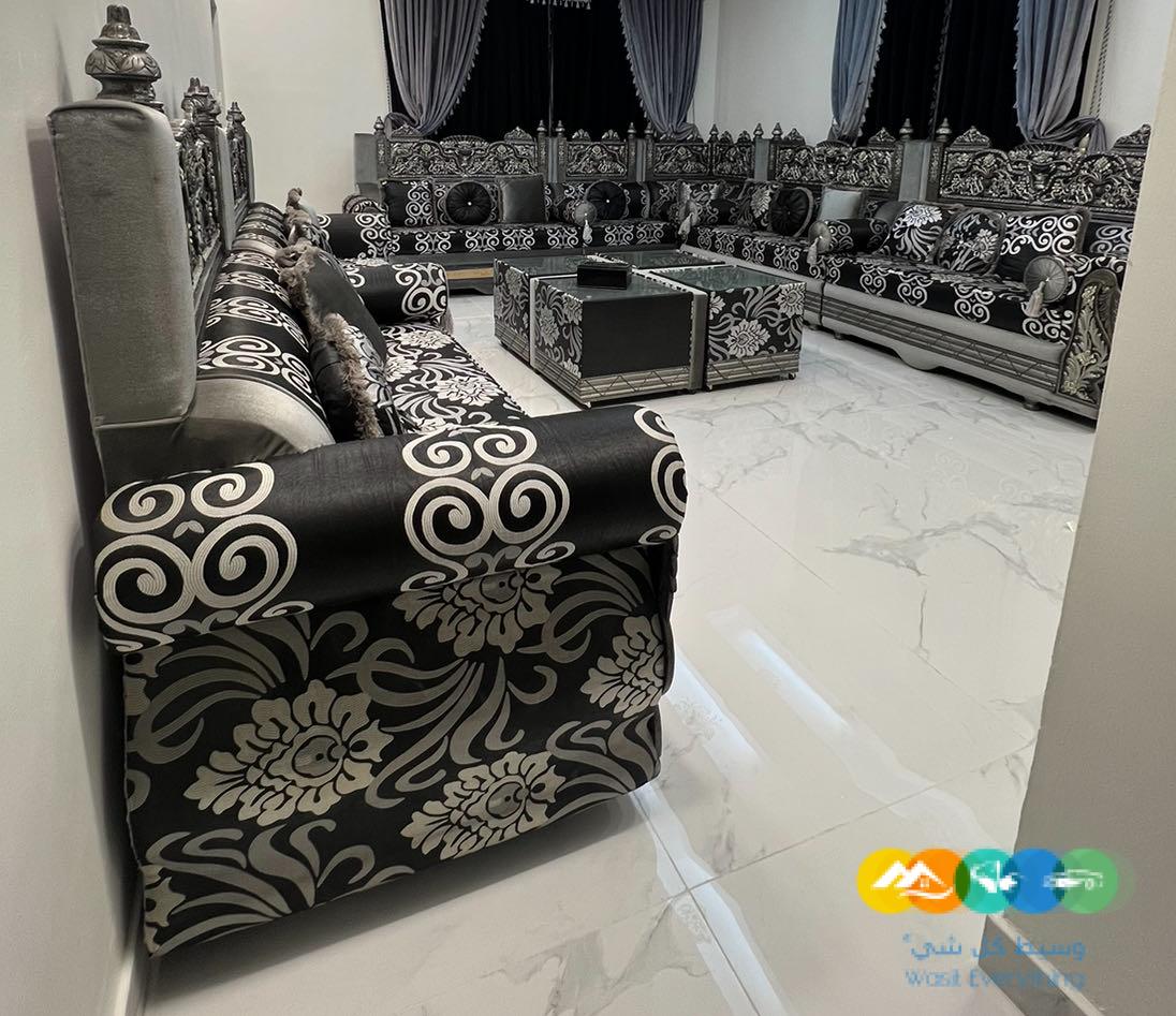 طقم جلوس بالون الاسود و الفضي