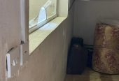 حلاق للتقبيل شغال وله زباين