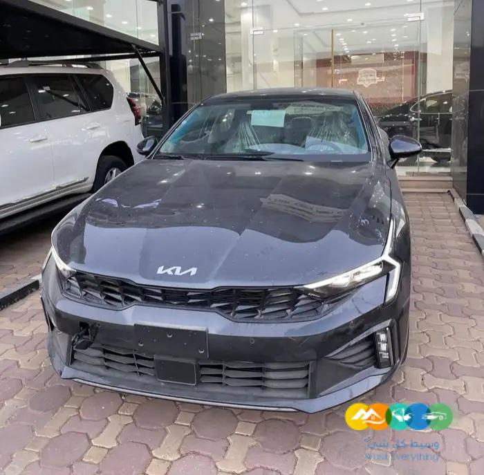 كيا كي فايف نص فل اسود 2024