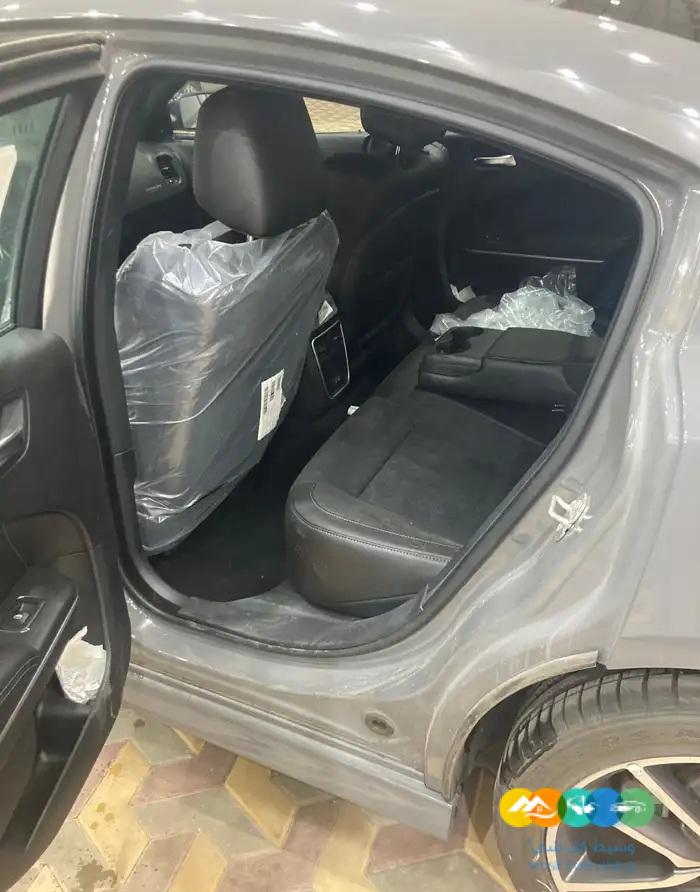 تشارجر ار تي 8 سلندر 2023السعر 186300