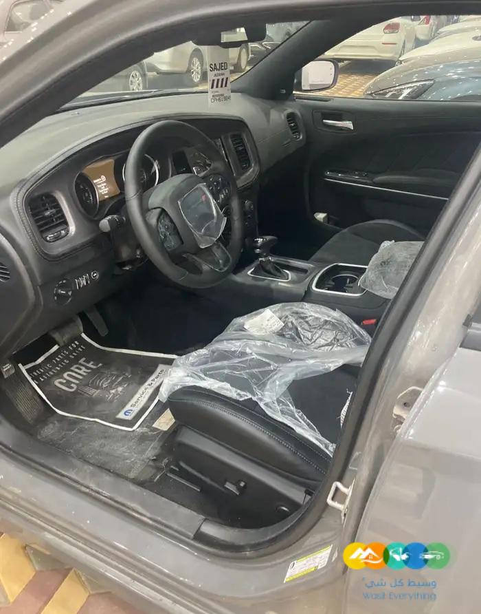 تشارجر ار تي 8 سلندر 2023السعر 186300