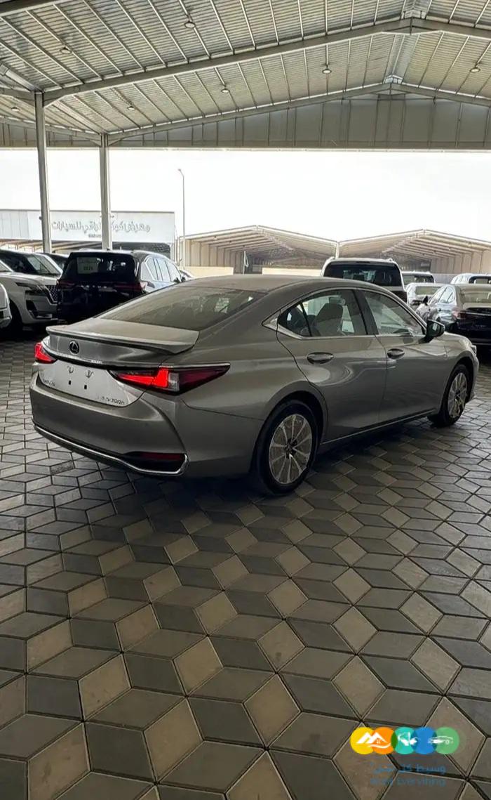 لكزس ES300 – هايبرد HA V4 – سعودي 2024
