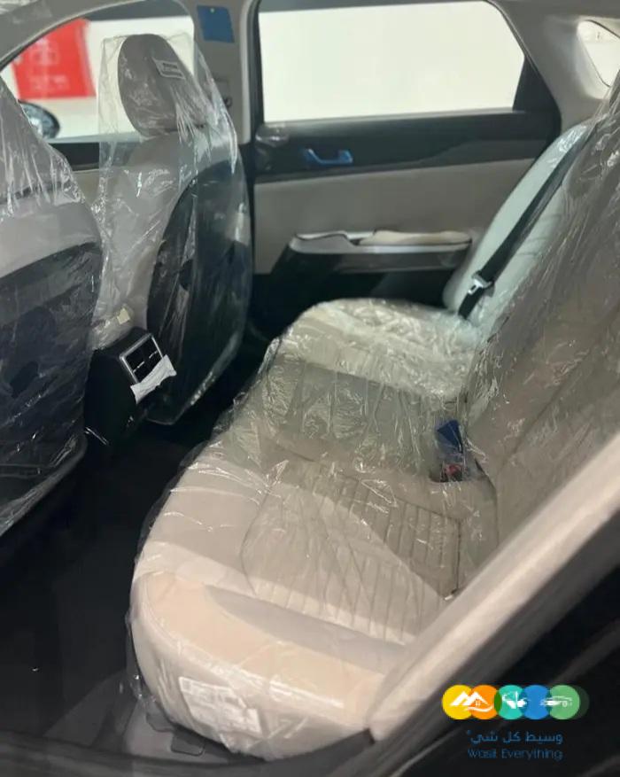 كيا k5 ستاندر 2024 لون اسود