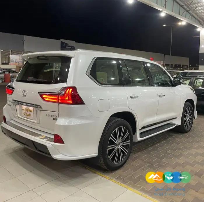 لكزس LX570 موديل 2019 فل كامل DD
