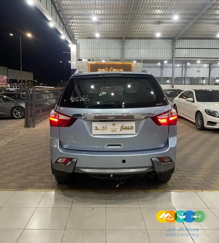 جيب ايسوزو MUX موديل 2015 ديزل