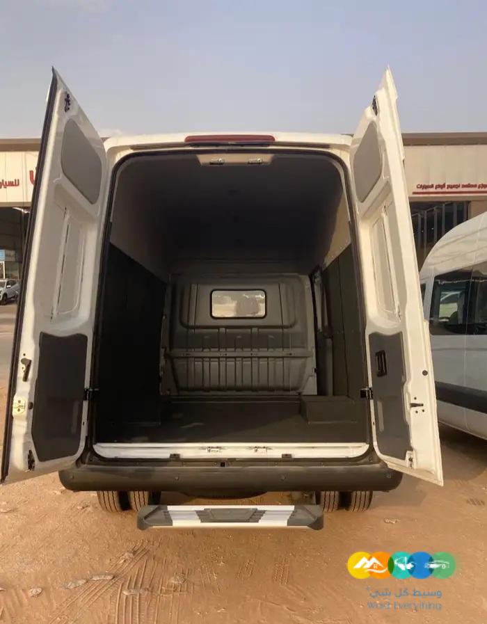 فان جاك ديزل بضاعه و16 راكب موديل 2023