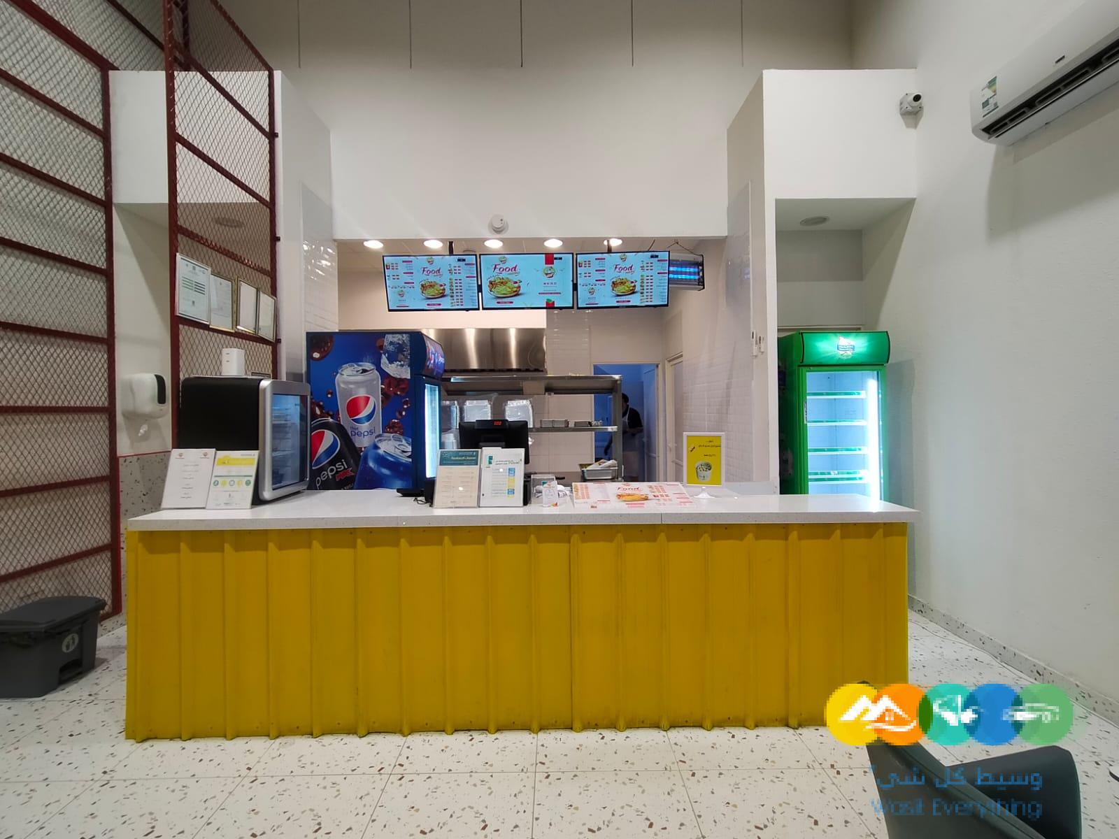 مطعم بروست وبرقر وسندوتشات لتقبيل