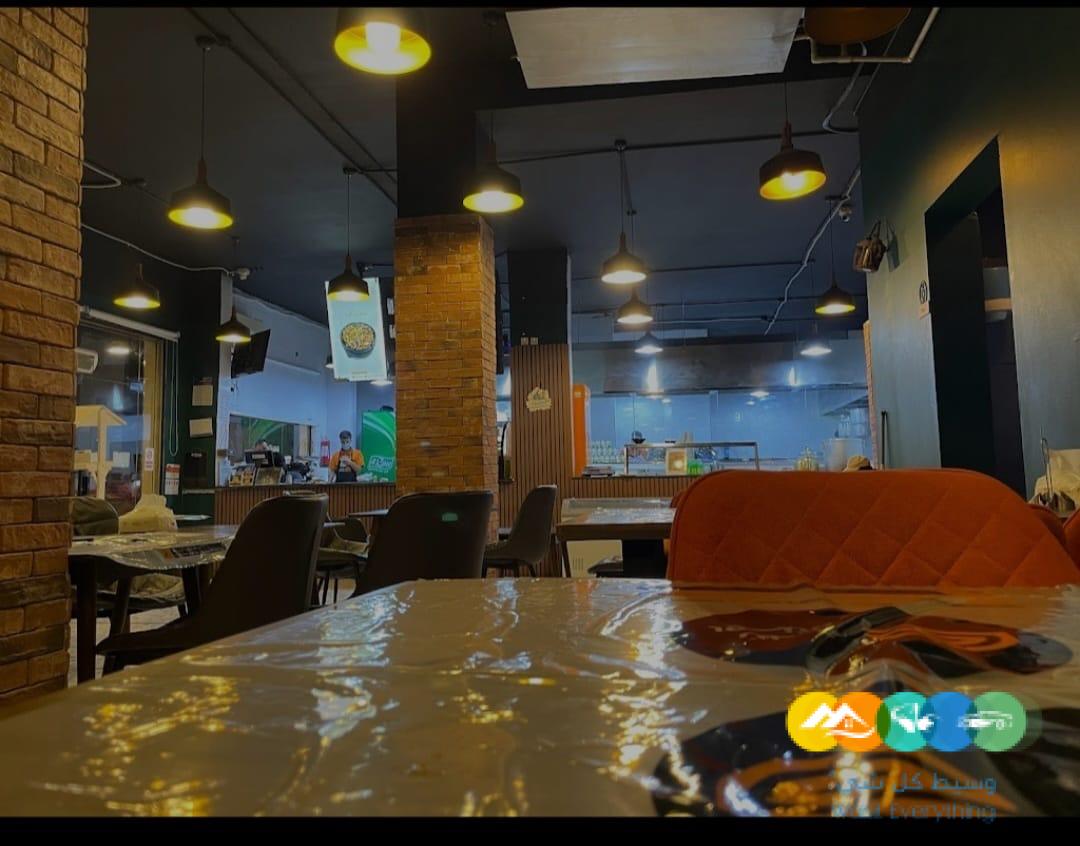 فرصة استثماريه مطعم للتقبيل