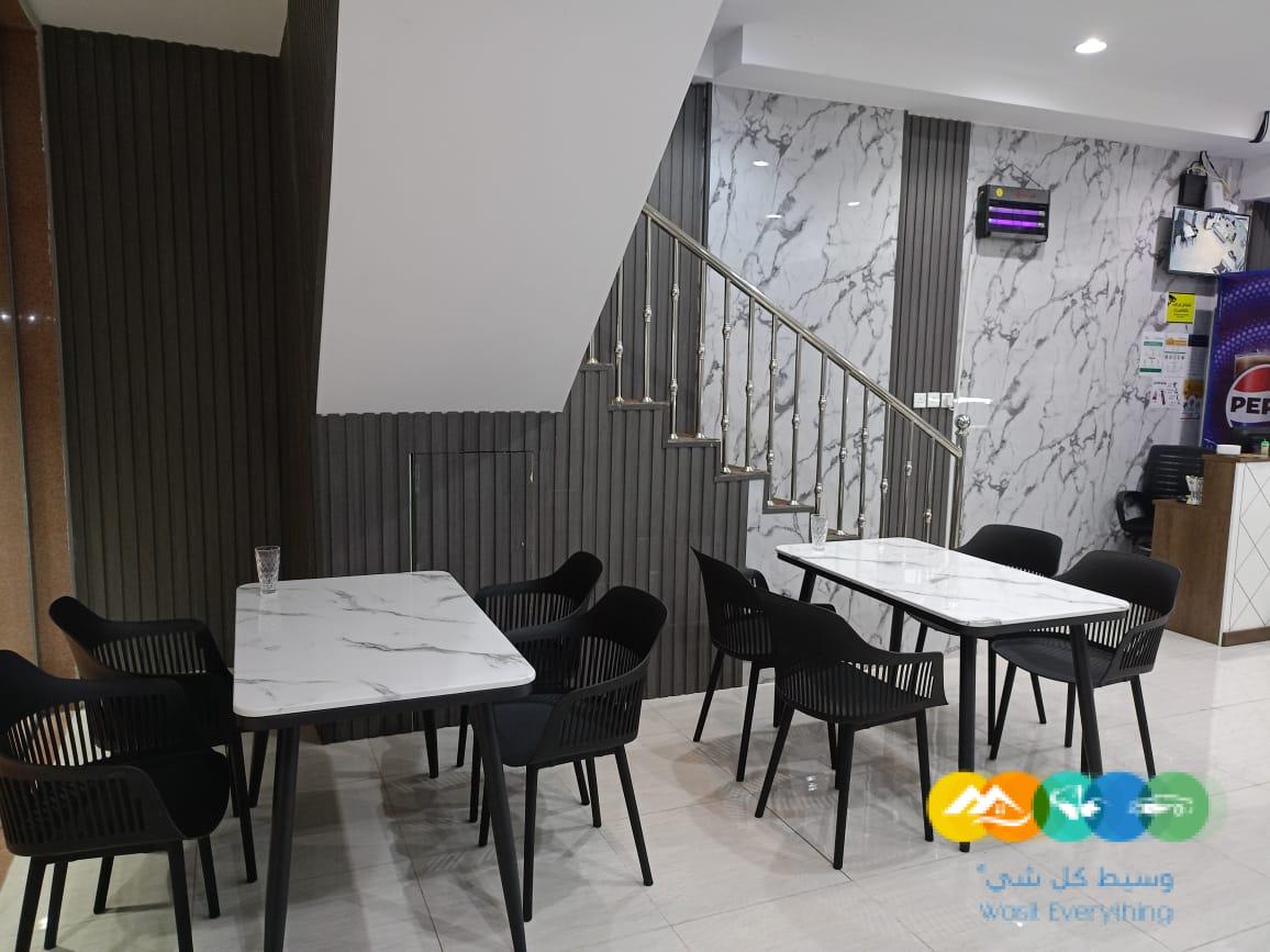 مطعم أسماك للتقبيل