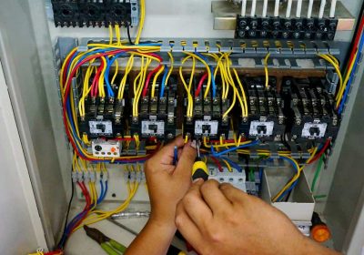 -فني-كهربائي-منازل-1