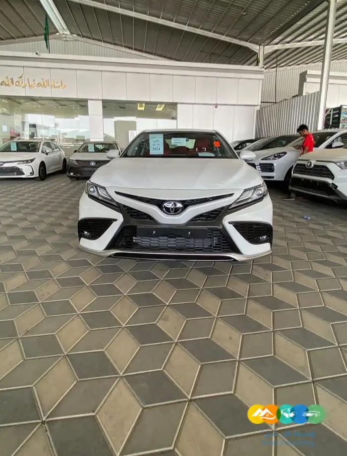 كامري SE V6 – سعودي – 6سلندر – 2024