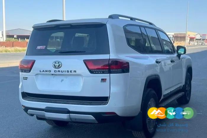 لاندكروزر GR Sport 2023 عداد قليل