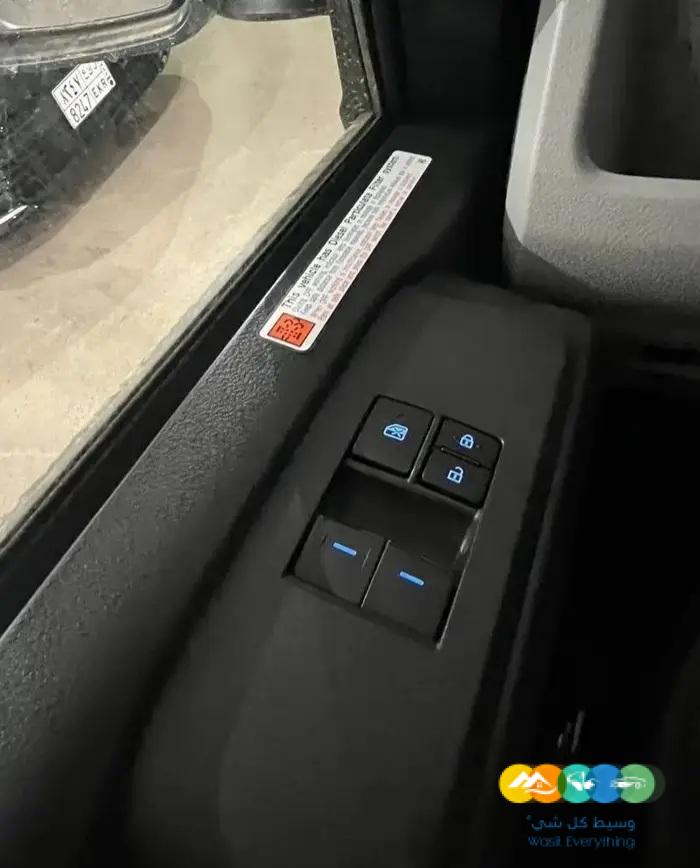 تويوتا فان بضاعة اصفار ديزل قير عادي 2025