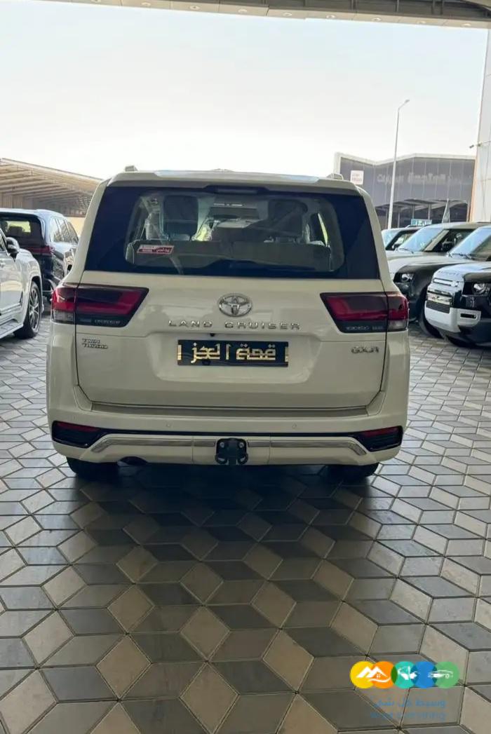 لاندكروزر – جي اكس ار L3 – سعودي / تم البيع