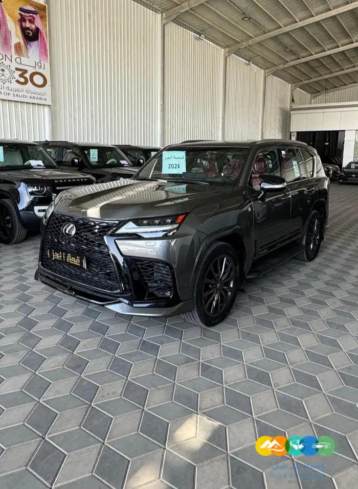 لكزس LX600 – اف سبورت – مستعمل – 2024