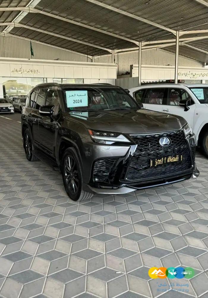 لكزس LX600 – اف سبورت – مستعمل – 2024