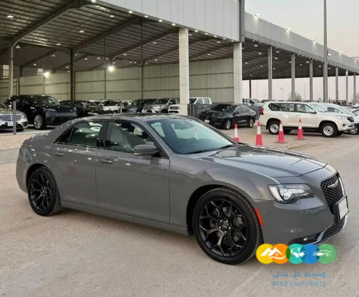 كرايزلر 300 موديل 2016