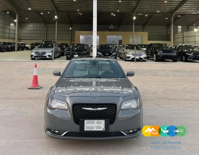 كرايزلر 300 موديل 2016