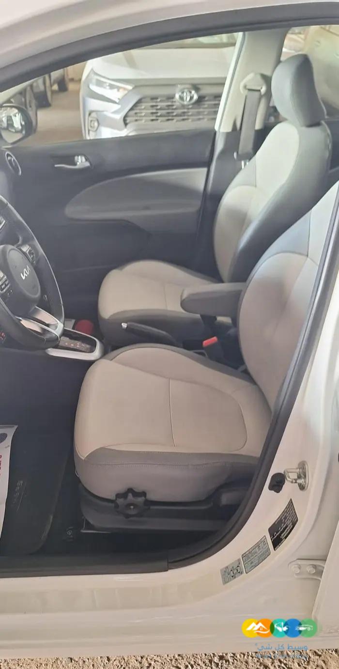 كيا بيجاس فل ابيض 2023 مستخدمة / تم البيع