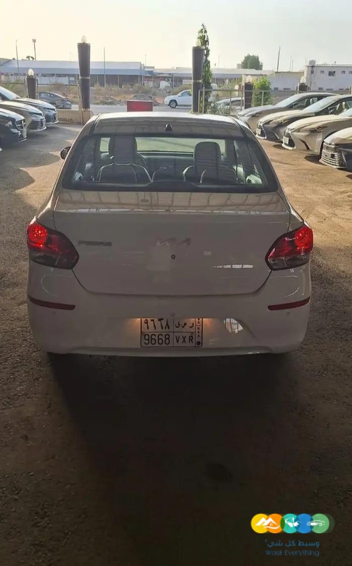 كيا بيجاس فل ابيض 2023 مستخدمة / تم البيع