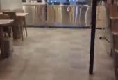 مطعم للبيع بكامل معداته