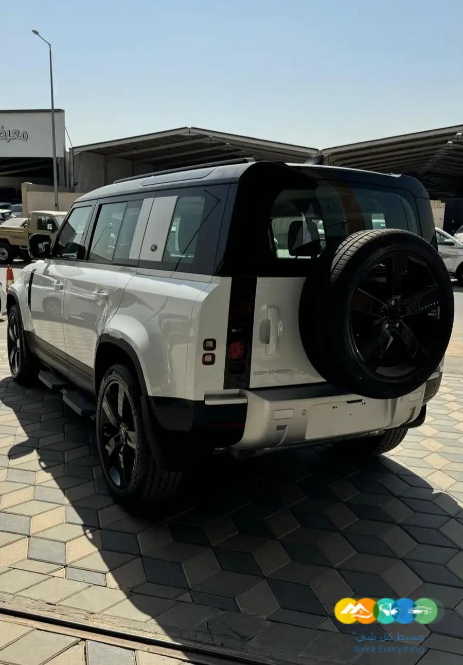 ديفيندر HSE 110 V4 – برجكتر – خليجي – 2024