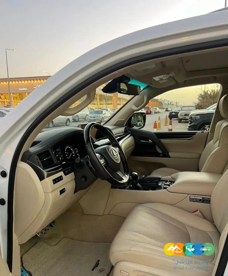 لكزس سبورت سعودي 2021