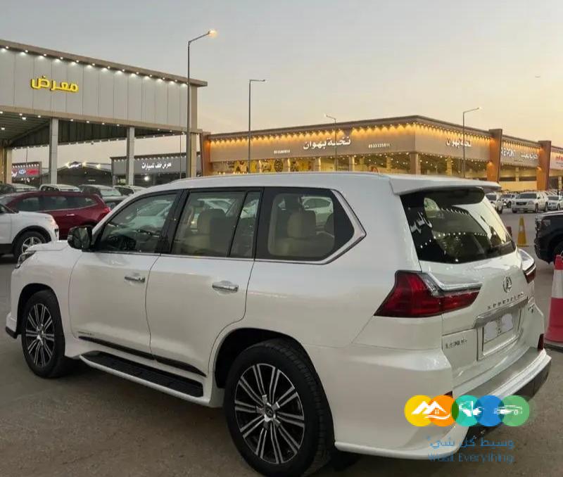 لكزس سبورت سعودي 2021