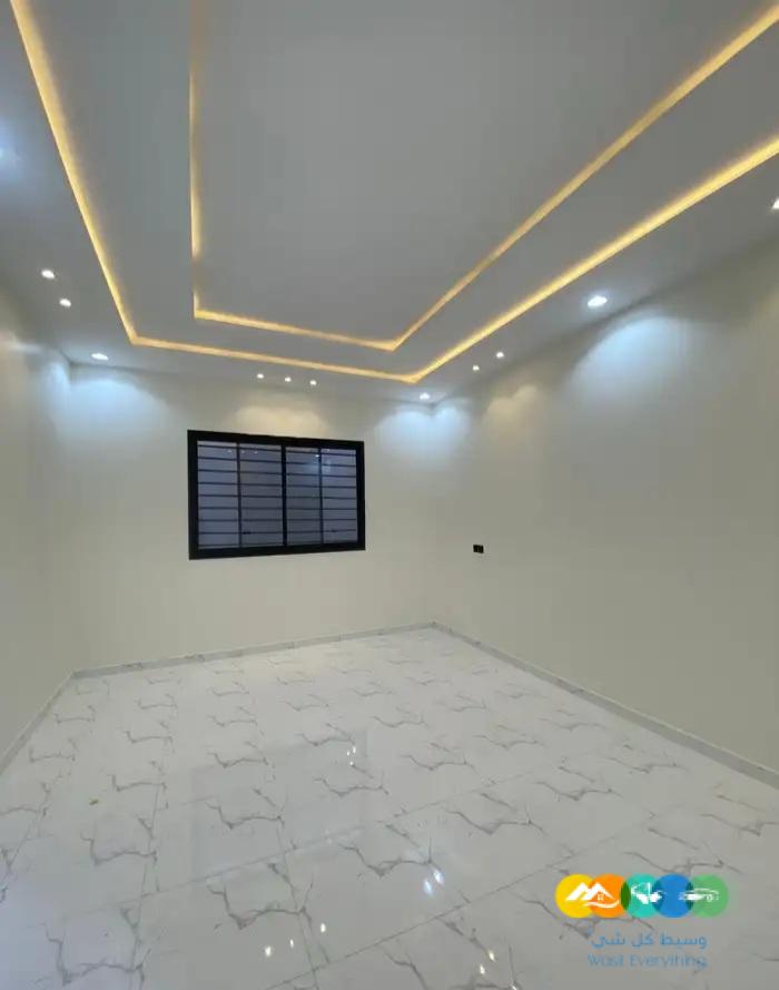 للبيع فيلا دورين وملحق طريق المدينه العسكريه