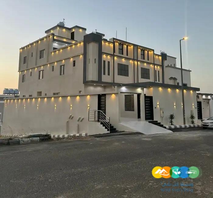 للبيع فيلا دورين وملحق طريق المدينه العسكريه