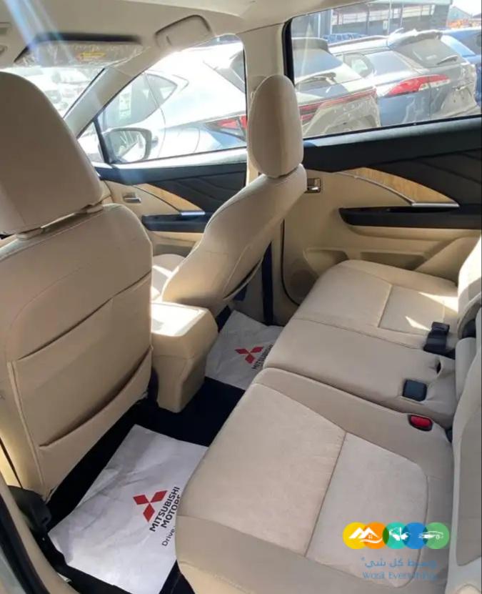 ميتسوبيشي اكسباندر 1500 – جنوط مخمل – 2024